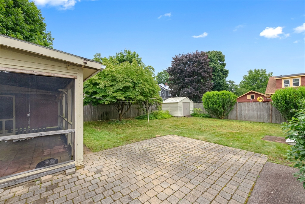 9 Auburn Road Beverly, MA 01915 - Photo 3 of 25