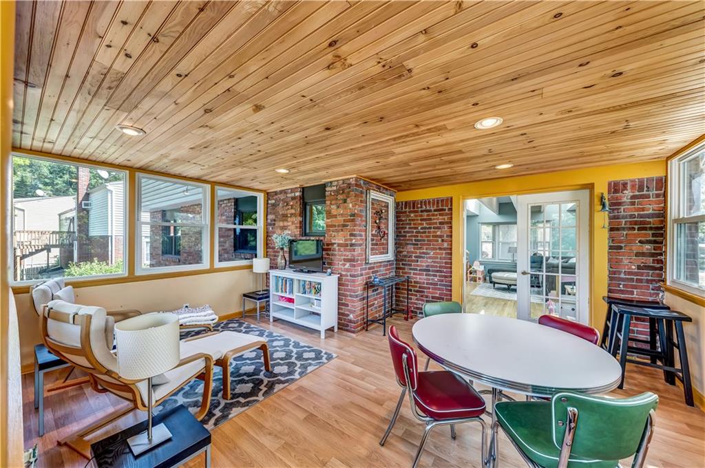180 Parkedge Road Pittsburgh, PA 15220 - Photo 11 of 25 Gallery Image 11