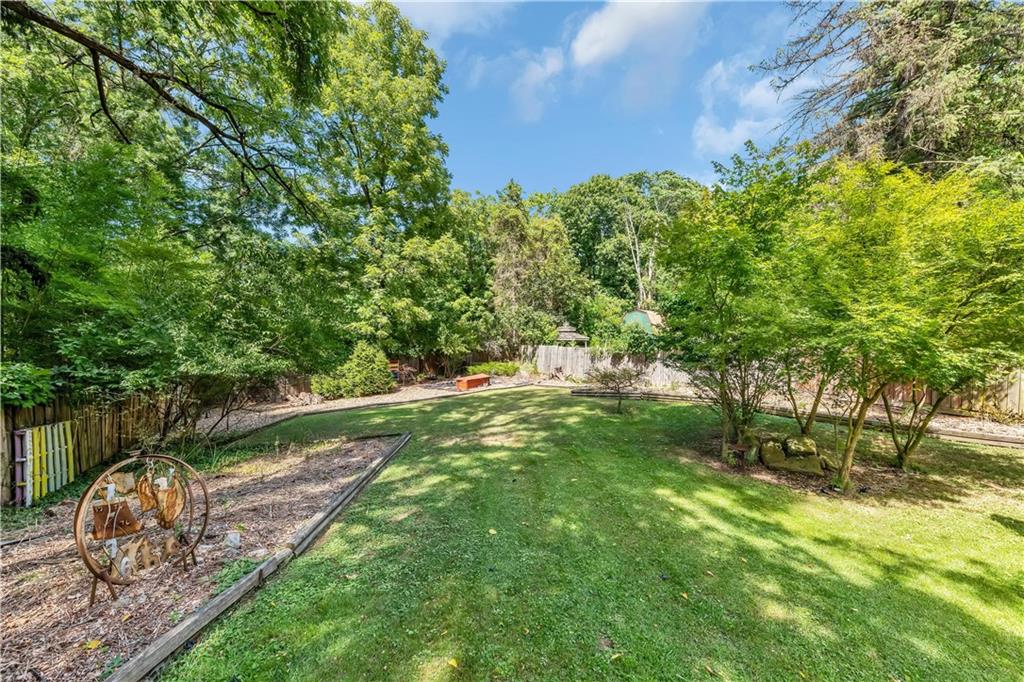 180 Parkedge Road Pittsburgh, PA 15220 - Photo 23 of 25 Gallery Image 23