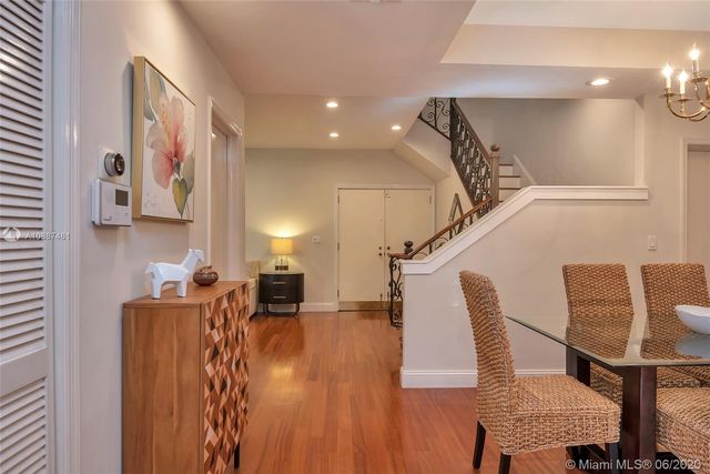 $975,000 | 3315 Toledo Plaza, Coral Gables, FL 33134