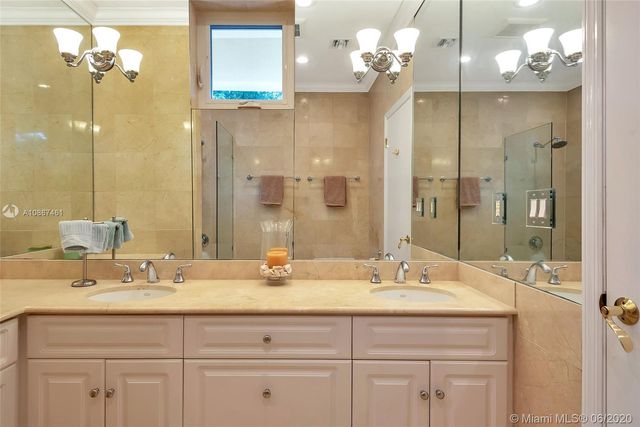 $975,000 | 3315 Toledo Plaza, Coral Gables, FL 33134