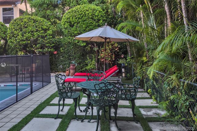 $975,000 | 3315 Toledo Plaza, Coral Gables, FL 33134