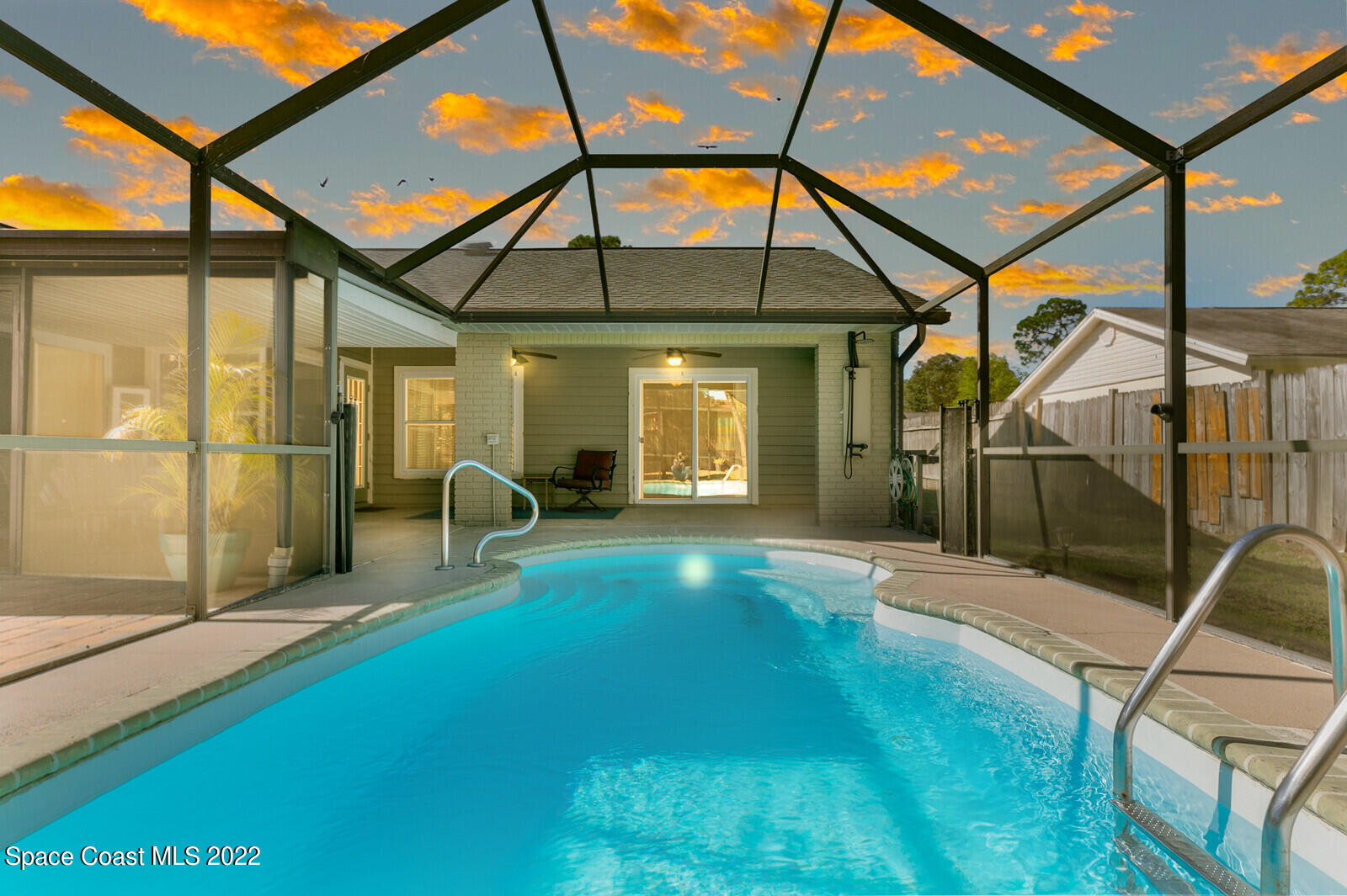 6385 Banks Avenue Cocoa, FL 32927 - Photo 44 of 47 a swimming pool with yard in the back