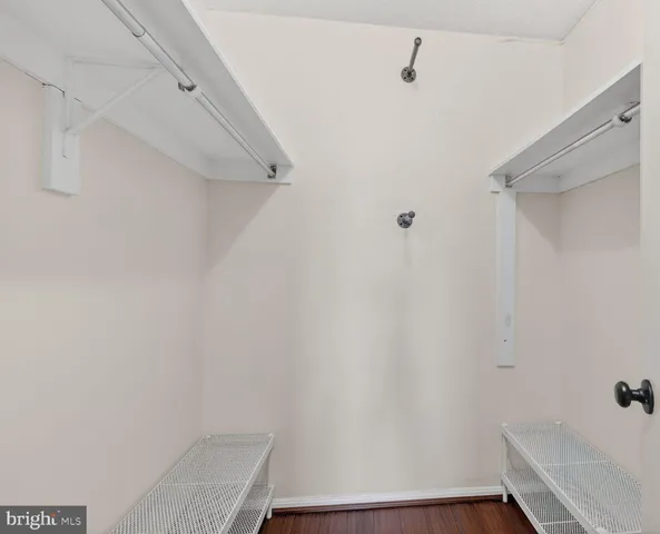 $3,000 | 307 Yoakum Parkway, Unit 821, Alexandria, VA 22304