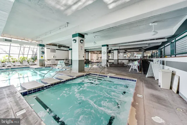 $3,000 | 307 Yoakum Parkway, Unit 821, Alexandria, VA 22304