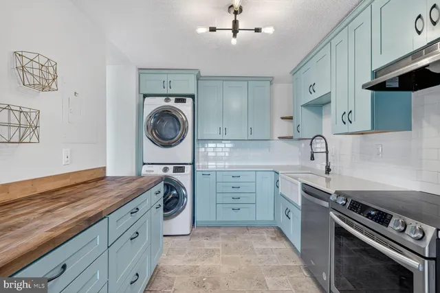 $3,000 | 307 Yoakum Parkway, Unit 821, Alexandria, VA 22304