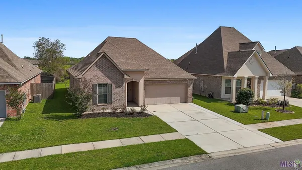 $315,000 | 41294 Hackett Canal Drive, Gonzales, LA 70737