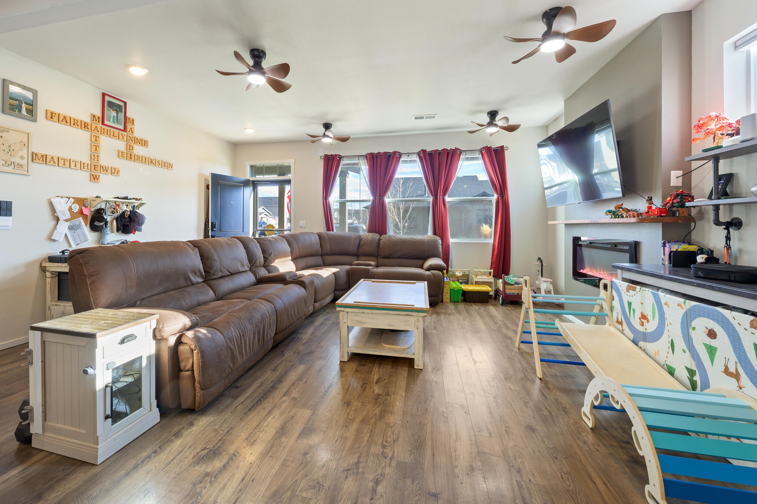 641 Northeast Union Loop Prineville, OR 97754 - Photo 5 of 26 641 NE Union Loop_ Prineville_ OR 97754