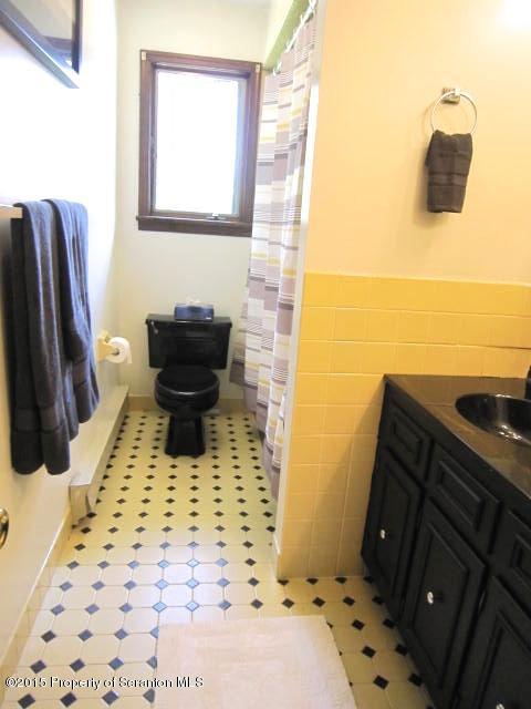 109 T Rt 359 Moscow, PA 18444 - Photo 13 of 27 Gallery Image 13