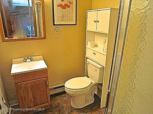 109 T Rt 359 Moscow, PA 18444 - Photo 15 of 27 Gallery Image 15