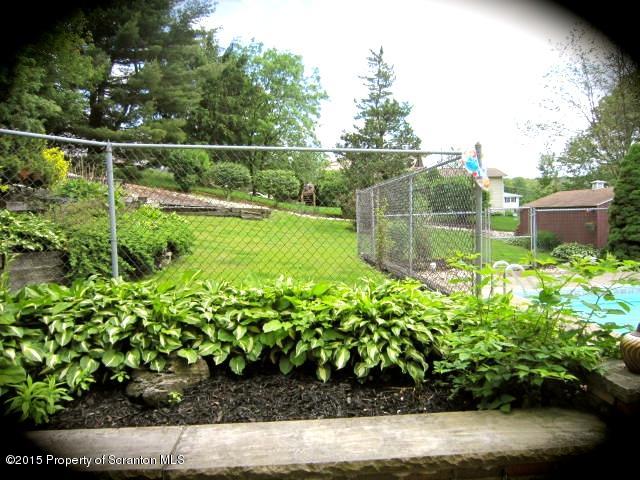 109 T Rt 359 Moscow, PA 18444 - Photo 22 of 27 Gallery Image 22