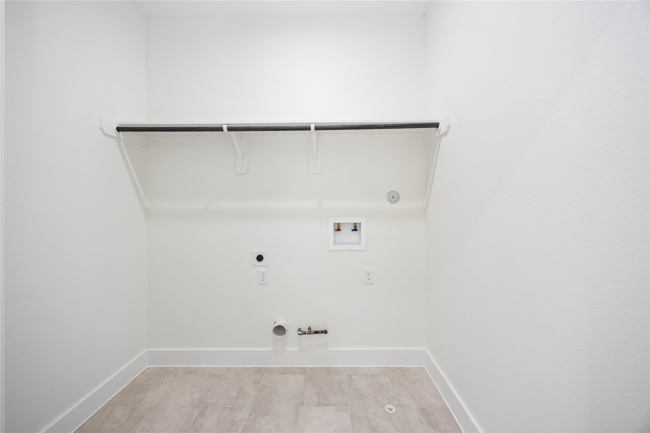 5222 Gold Street Houston, TX 77026 - Photo 15 of 28 a view of small space