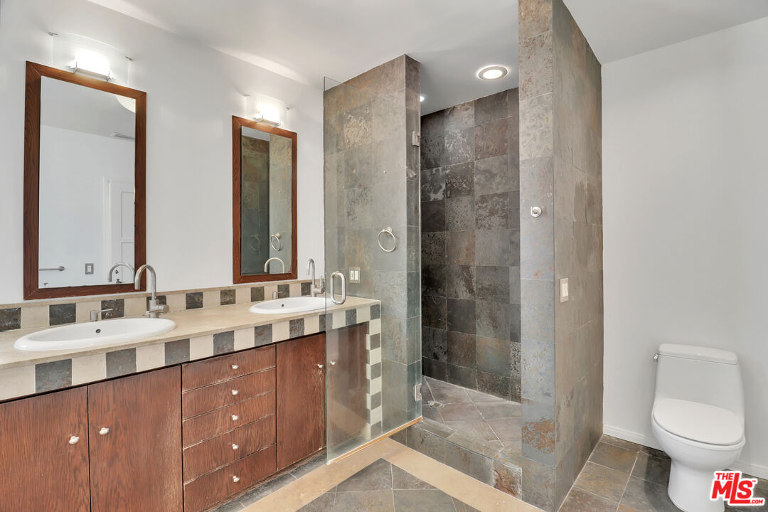 1107 Alfred Los Angeles, CA 90035 - Photo 15 of 39