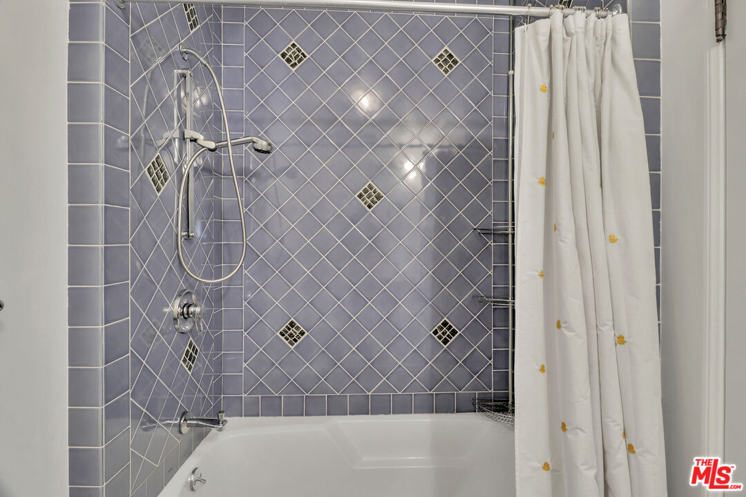 1107 Alfred Los Angeles, CA 90035 - Photo 27 of 39