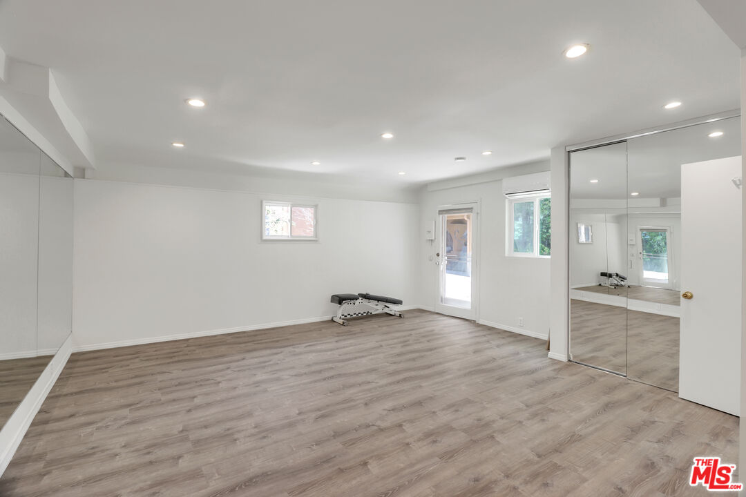 1107 Alfred Los Angeles, CA 90035 - Photo 32 of 39