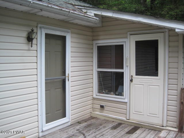 151 North Shore Road Greentown, PA 18426 - Photo 3 of 25