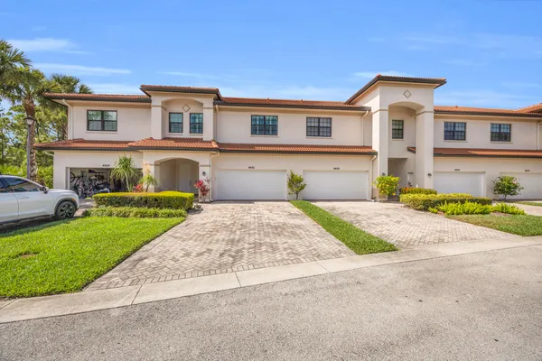 $399,000 | 6631 Southeast Woodmill Pond Lane, Stuart, FL 34997