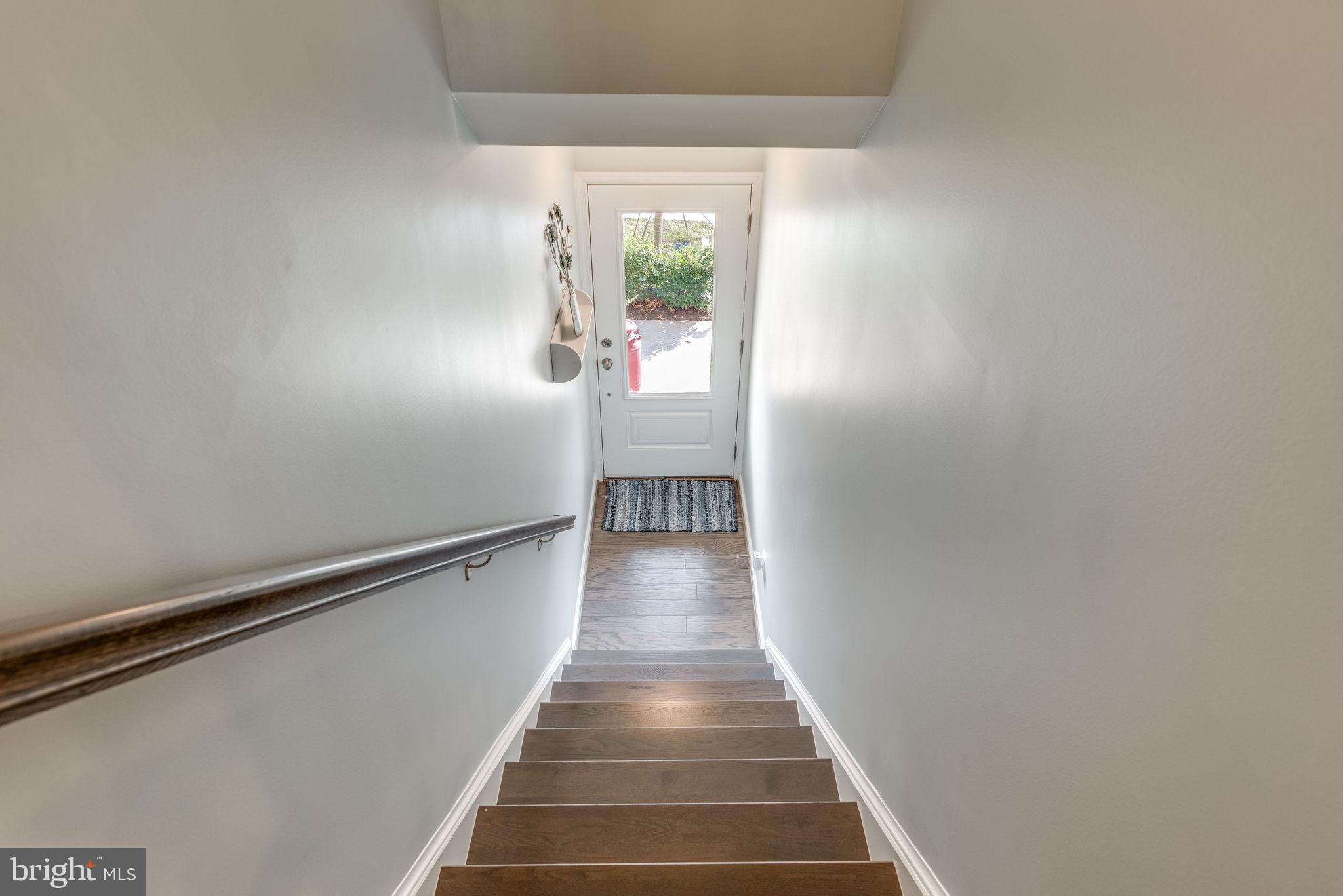 23659 Turtle Point Terrace Ashburn, VA 20148 - Photo 17 of 49 Gallery Image 17