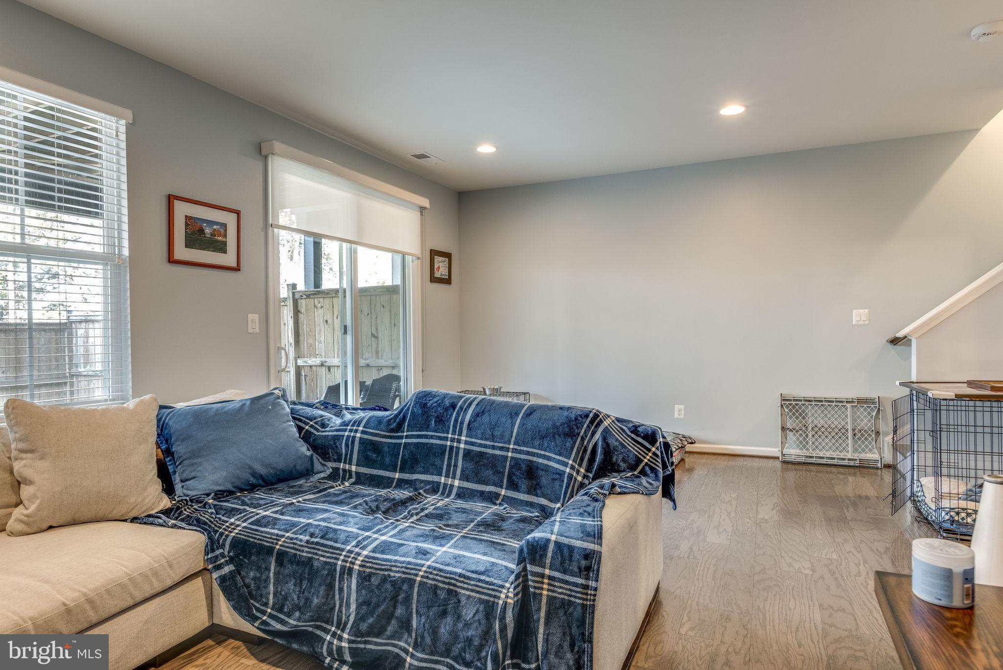23659 Turtle Point Terrace Ashburn, VA 20148 - Photo 18 of 49 Gallery Image 18