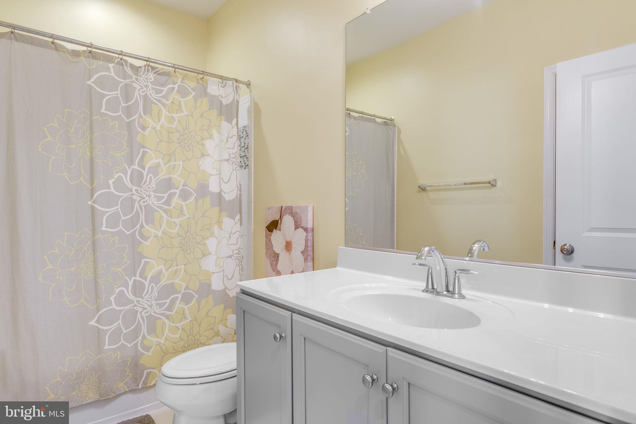 23659 Turtle Point Terrace Ashburn, VA 20148 - Photo 32 of 49 Gallery Image 32