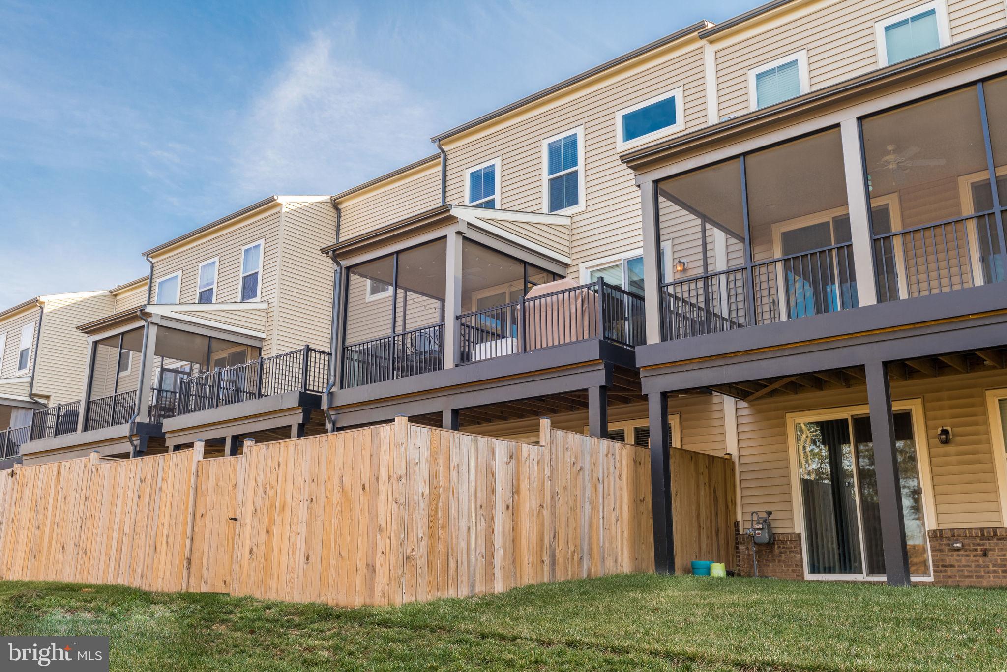 23659 Turtle Point Terrace Ashburn, VA 20148 - Photo 42 of 49 Gallery Image 42