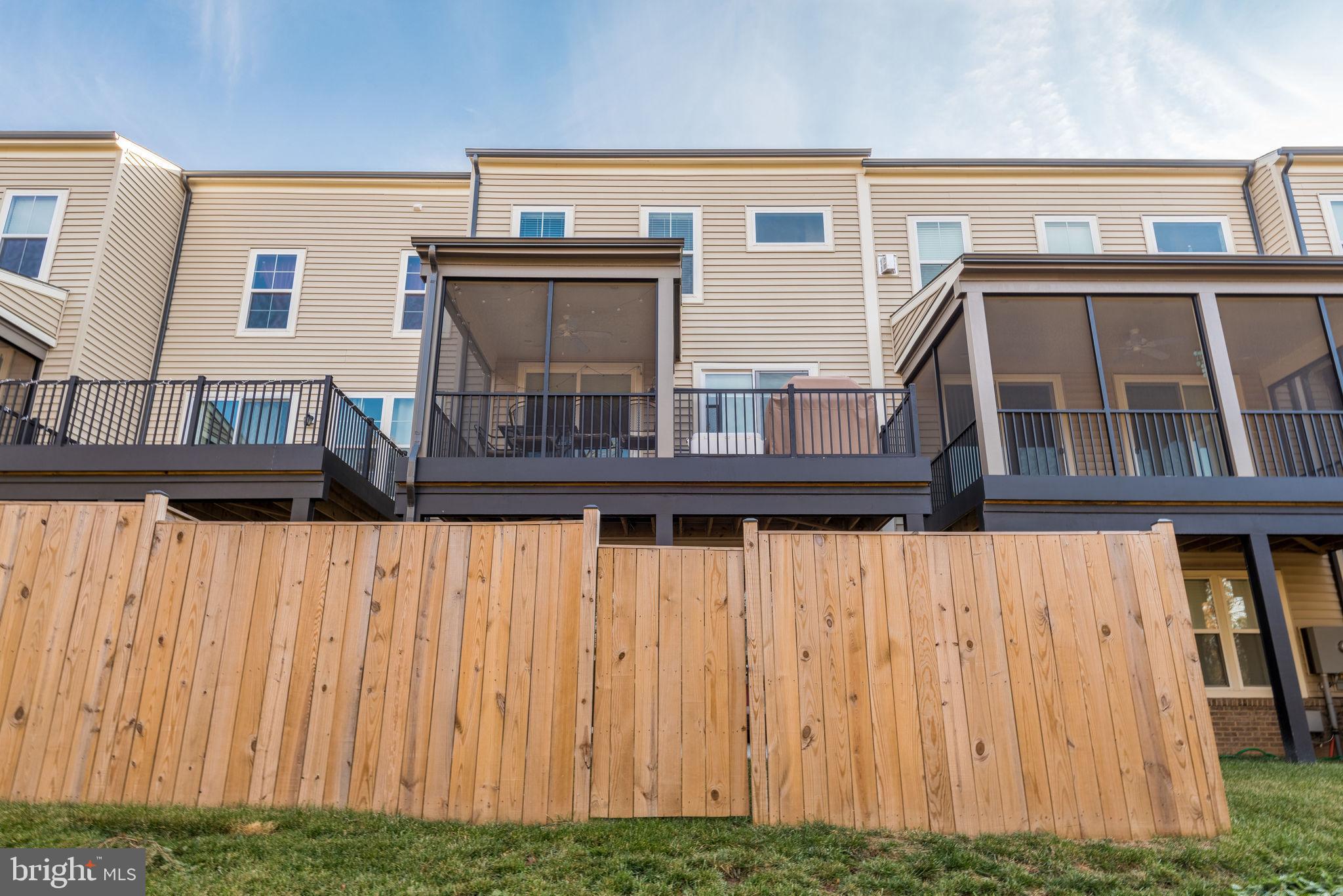 23659 Turtle Point Terrace Ashburn, VA 20148 - Photo 43 of 49 Gallery Image 43