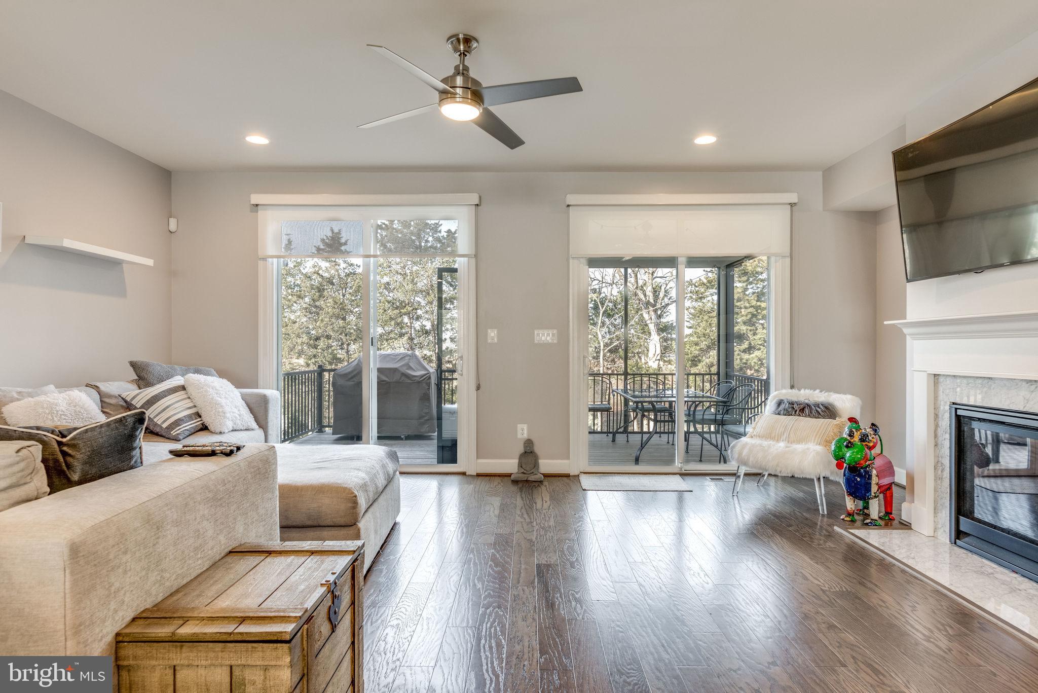 23659 Turtle Point Terrace Ashburn, VA 20148 - Photo 10 of 49 Gallery Image 10