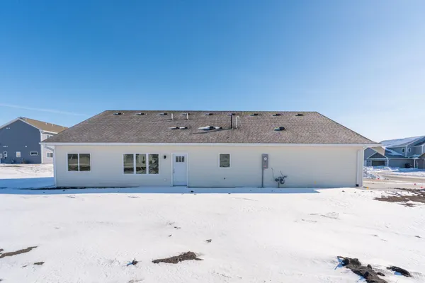 $529,800 | 3120-3122 Nobel Drive, Mankato, MN 56001