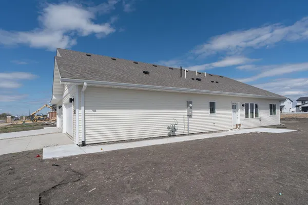 $529,800 | 3120-3122 Nobel Drive, Mankato, MN 56001