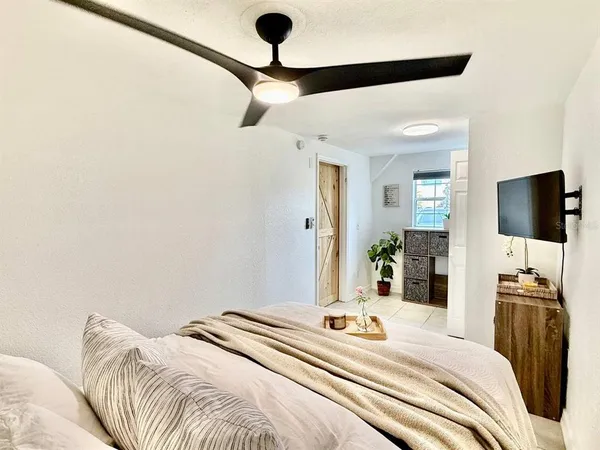 $1,900 | 2575 South Himes Avenue, Unit A, Tampa, FL 33629