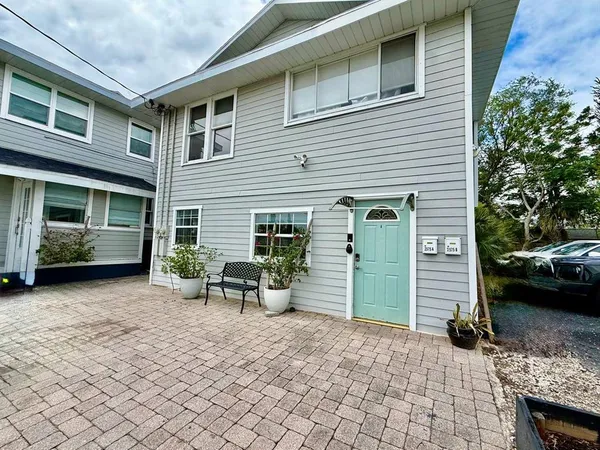 $1,900 | 2575 South Himes Avenue, Unit A, Tampa, FL 33629