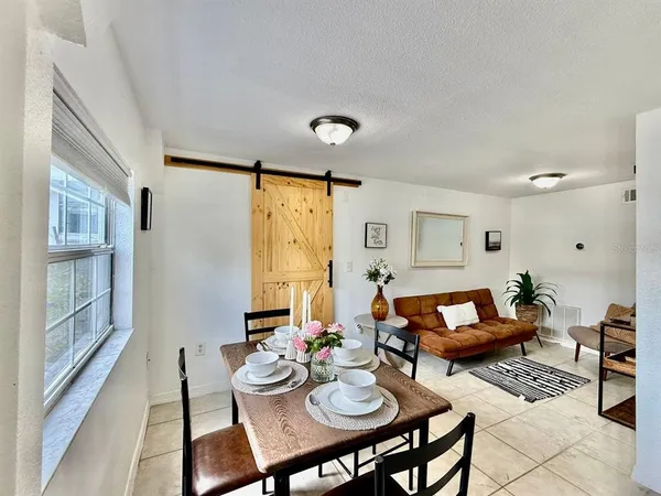 $1,900 | 2575 South Himes Avenue, Unit A, Tampa, FL 33629