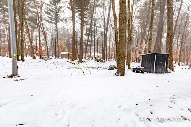 $374,900 | 6771 East 4 Seasons Drive, Newaygo, MI 49337