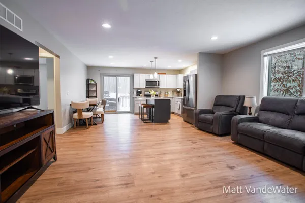 $374,900 | 6771 East 4 Seasons Drive, Newaygo, MI 49337