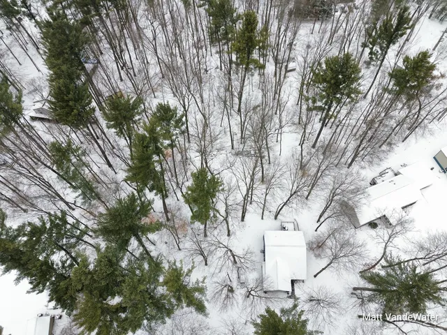 $374,900 | 6771 East 4 Seasons Drive, Newaygo, MI 49337