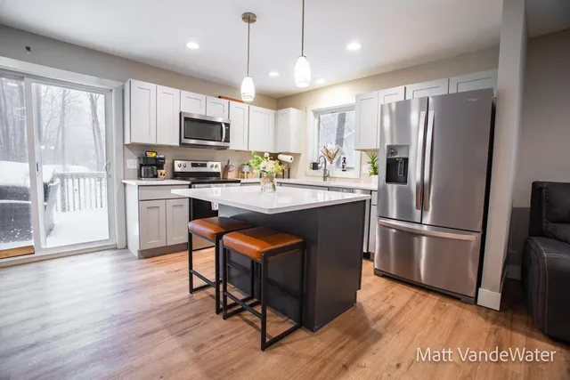 $374,900 | 6771 East 4 Seasons Drive, Newaygo, MI 49337