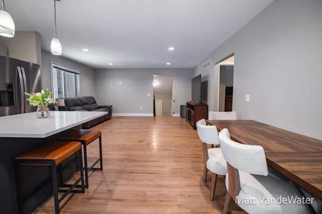 $374,900 | 6771 East 4 Seasons Drive, Newaygo, MI 49337