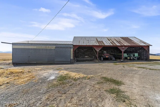 $5,950,000 | 8597 West Rolling Hills Road, Worley, ID 83876