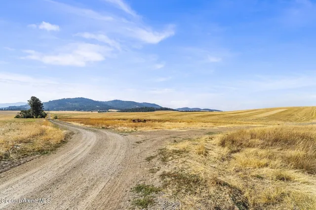 $5,950,000 | 8597 West Rolling Hills Road, Worley, ID 83876