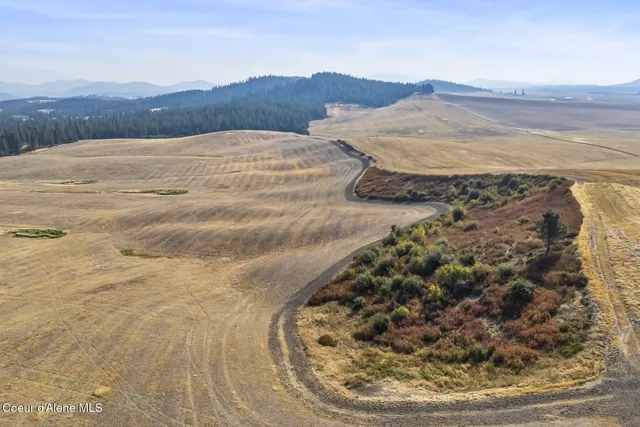 $5,950,000 | 8597 West Rolling Hills Road, Worley, ID 83876