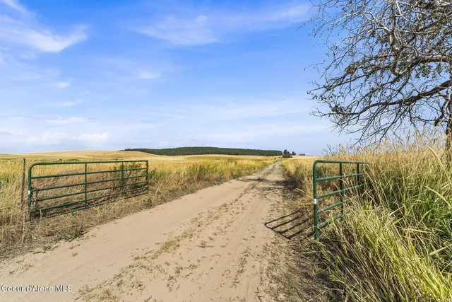 $5,950,000 | 8597 West Rolling Hills Road, Worley, ID 83876