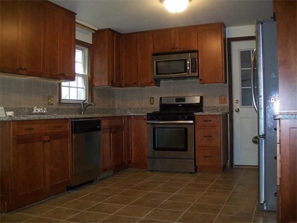 17 Homestead Road Middleboro, MA 02346 - Photo 8 of 30 Gallery Image 8