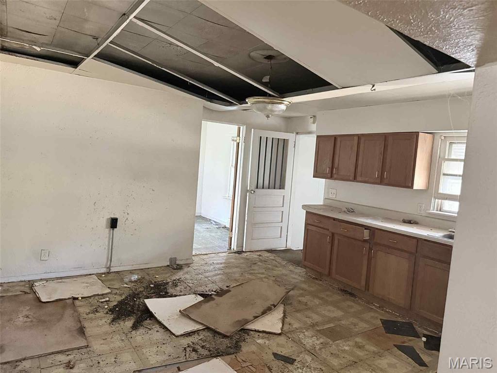 8700 Old Bunkum Road Caseyville, IL 62232 - Photo 13 of 20