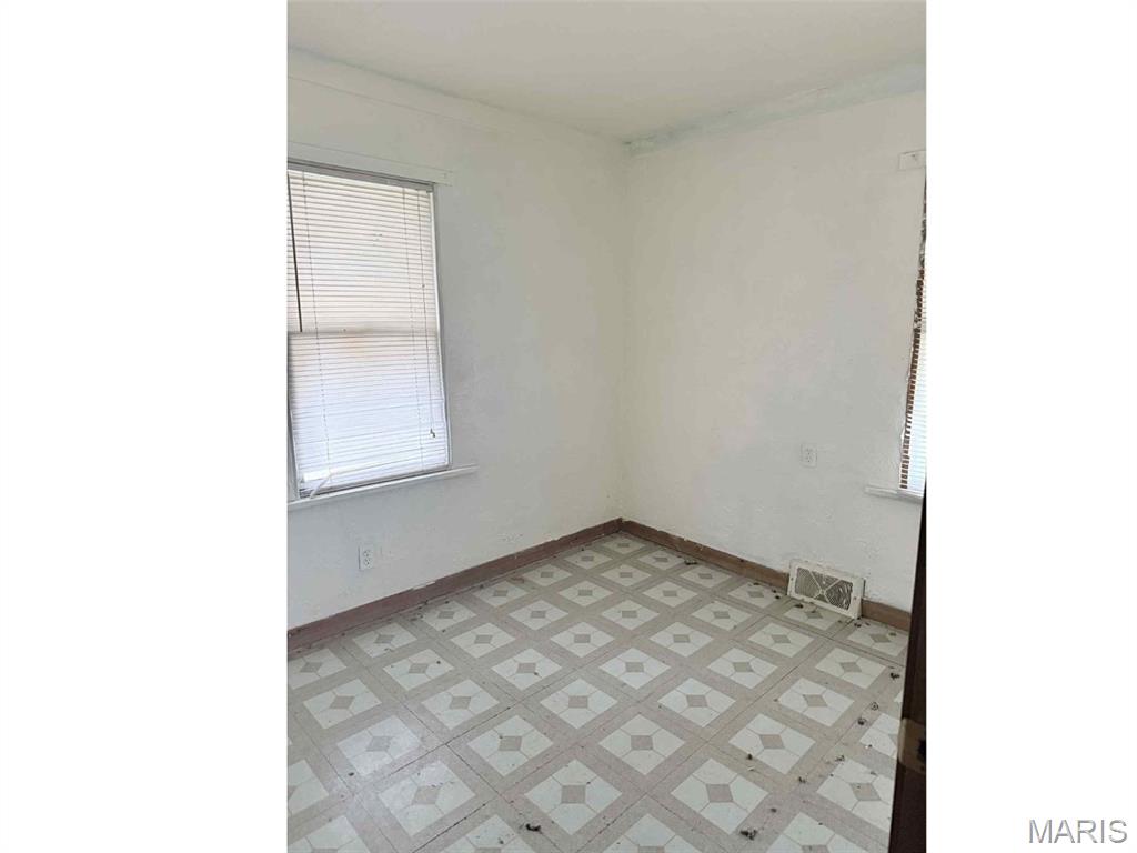 8700 Old Bunkum Road Caseyville, IL 62232 - Photo 14 of 20