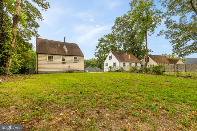 $300,000 | 5710 64th Place, Riverdale, MD 20737