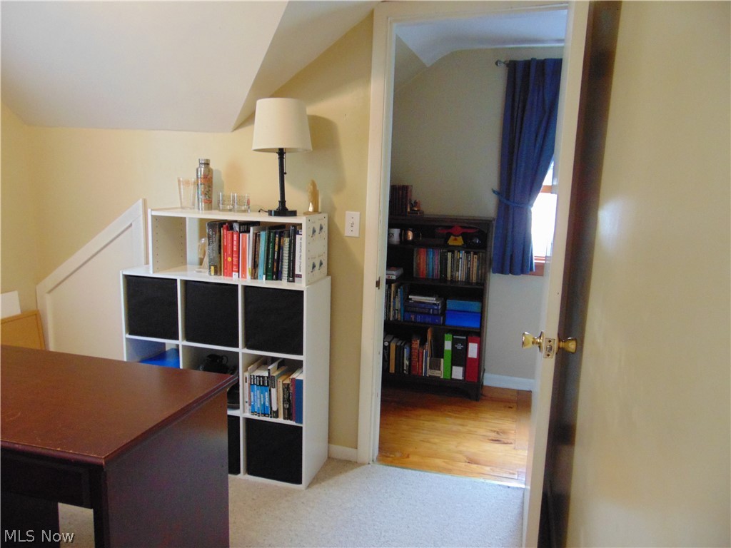 1303 Haverston Road Lyndhurst, OH 44124 - Photo 18 of 34 Nice area at top of stairs