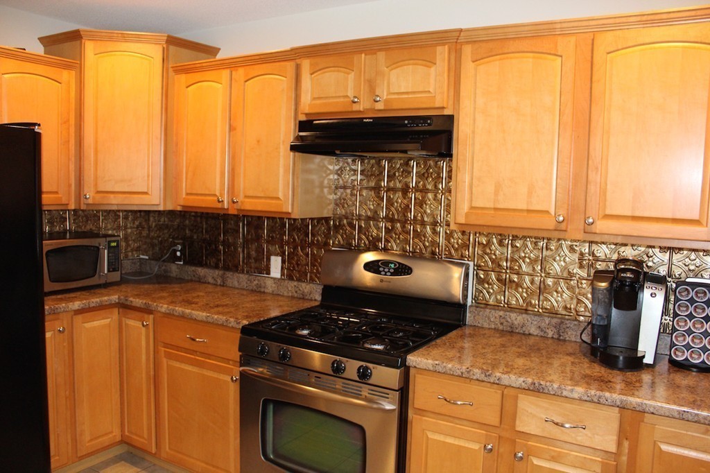 48 Derby Dingle Springfield, MA 01107 - Photo 3 of 30 Gallery Image 3