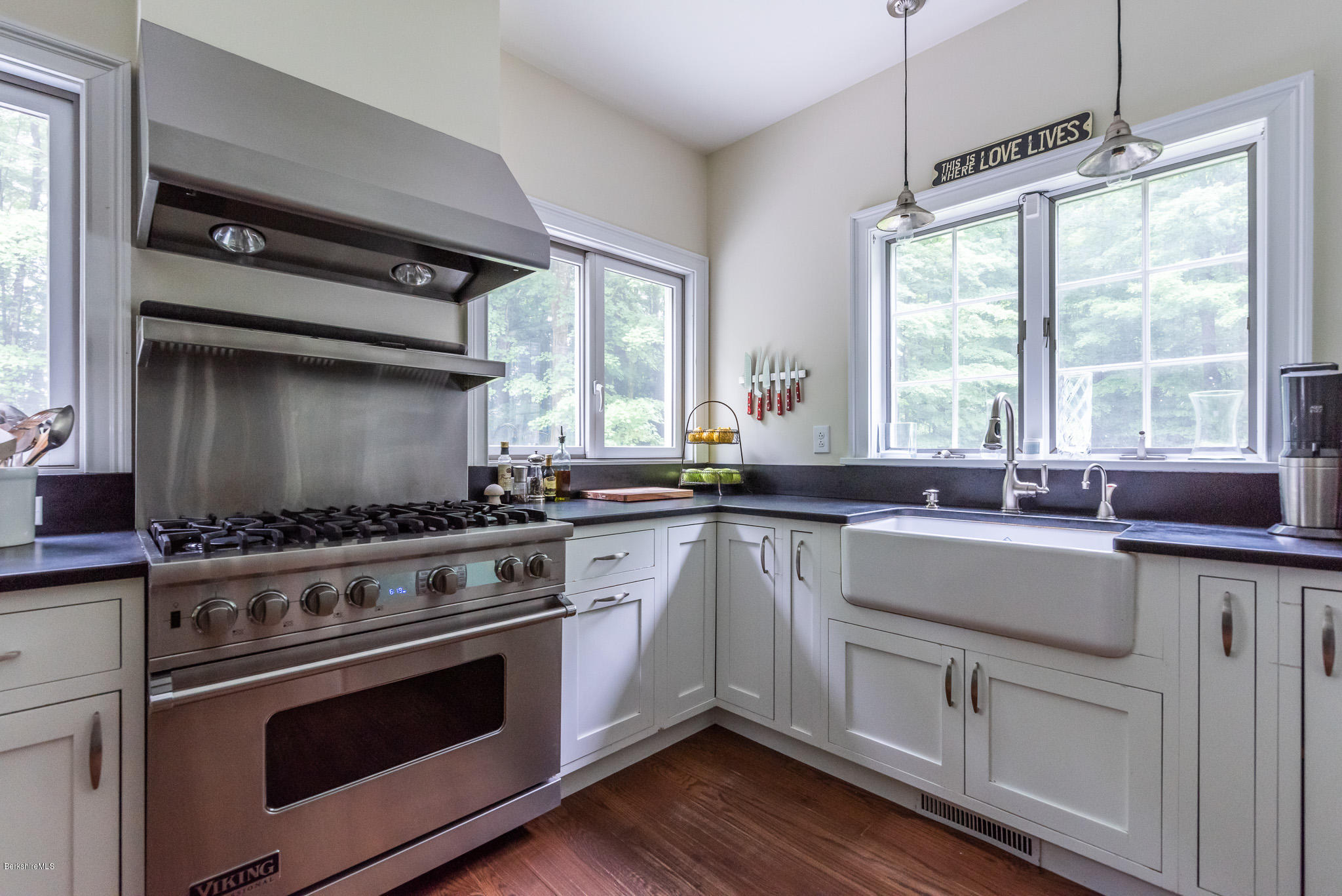 851 W Road Sheffield, MA 01230 - Photo 7 of 30 VIKING STOVE