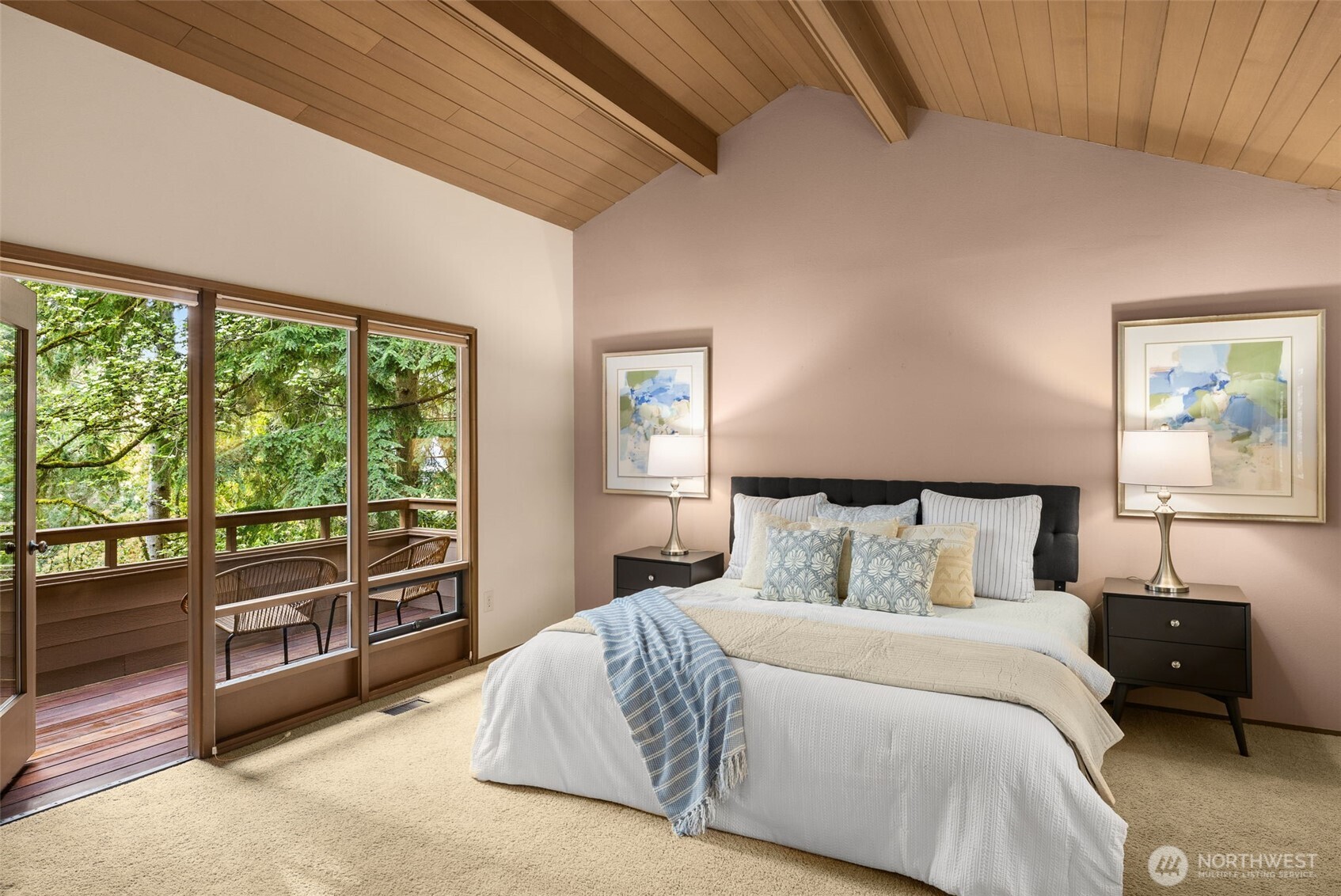 8440 West Mercer Way Mercer Island, WA 98040 - Photo 22 of 34