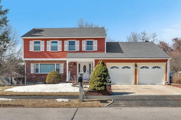 $1,270,000 | 33 Old Farm Road, Reading, MA 01867